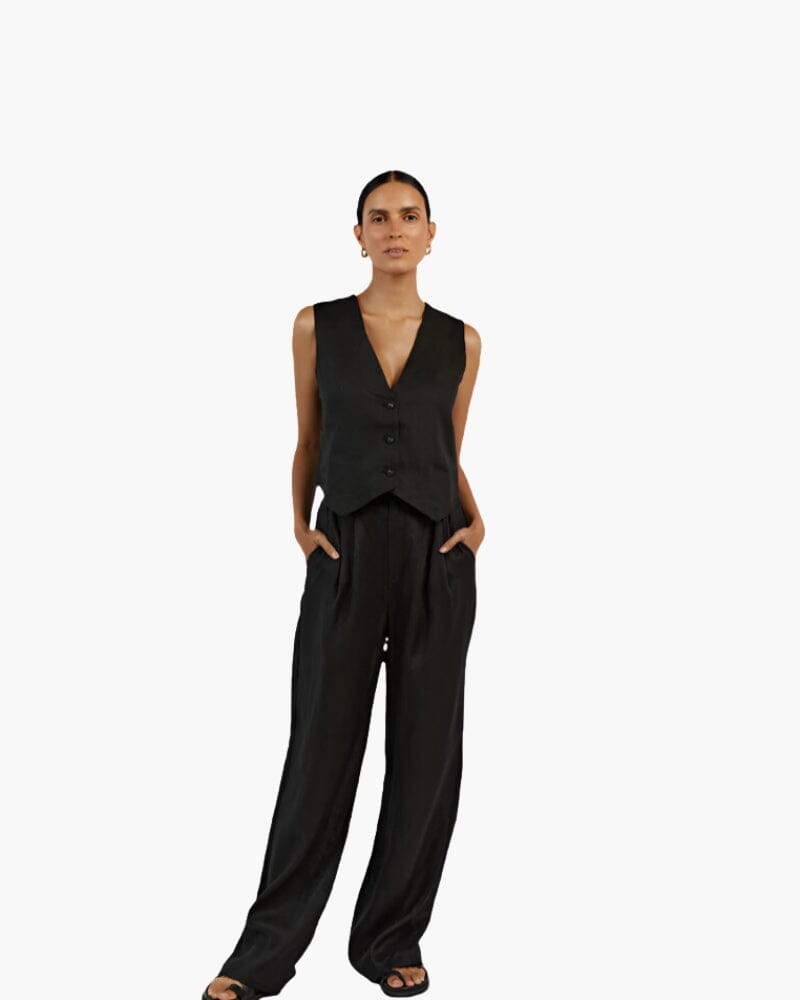 Classy Lady - Linen Two-piece Set Bernard Grimberg Women 
