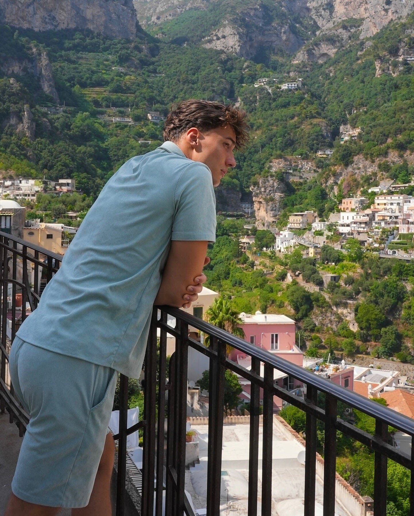 Exclusive Pack: Elegant Shirt + Free Shorts Bernard Grimberg 